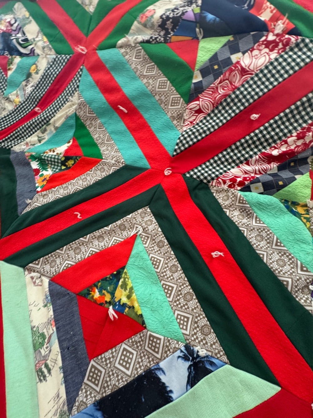 72” x 87” Vintage Handmade Patchwork Quilt – Log Cabin / Scrappy Design - Picture 7 of 14
